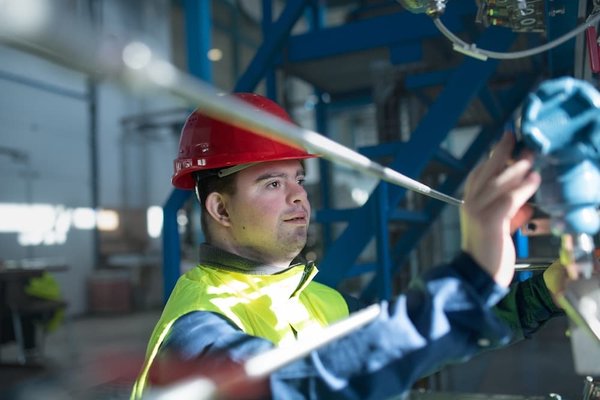 How to Integrate Corporate Social Responsibility into UK SME Business Models?