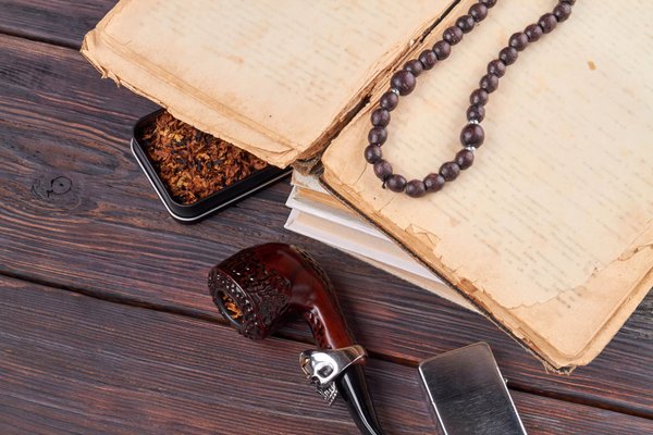 Which Are the Best Smartphone Wallet Cases for a Fashion-Savvy Business Professional?