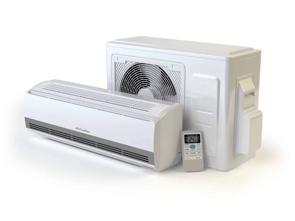 What are the best solutions for maintaining a healthy indoor climate in UK homes without air conditioning?